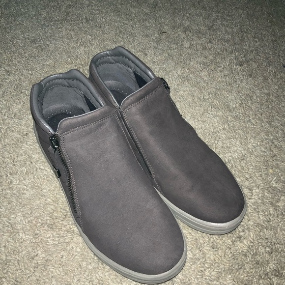 Easy spirit soft booties w/ side zipper - Picture 1 of 5